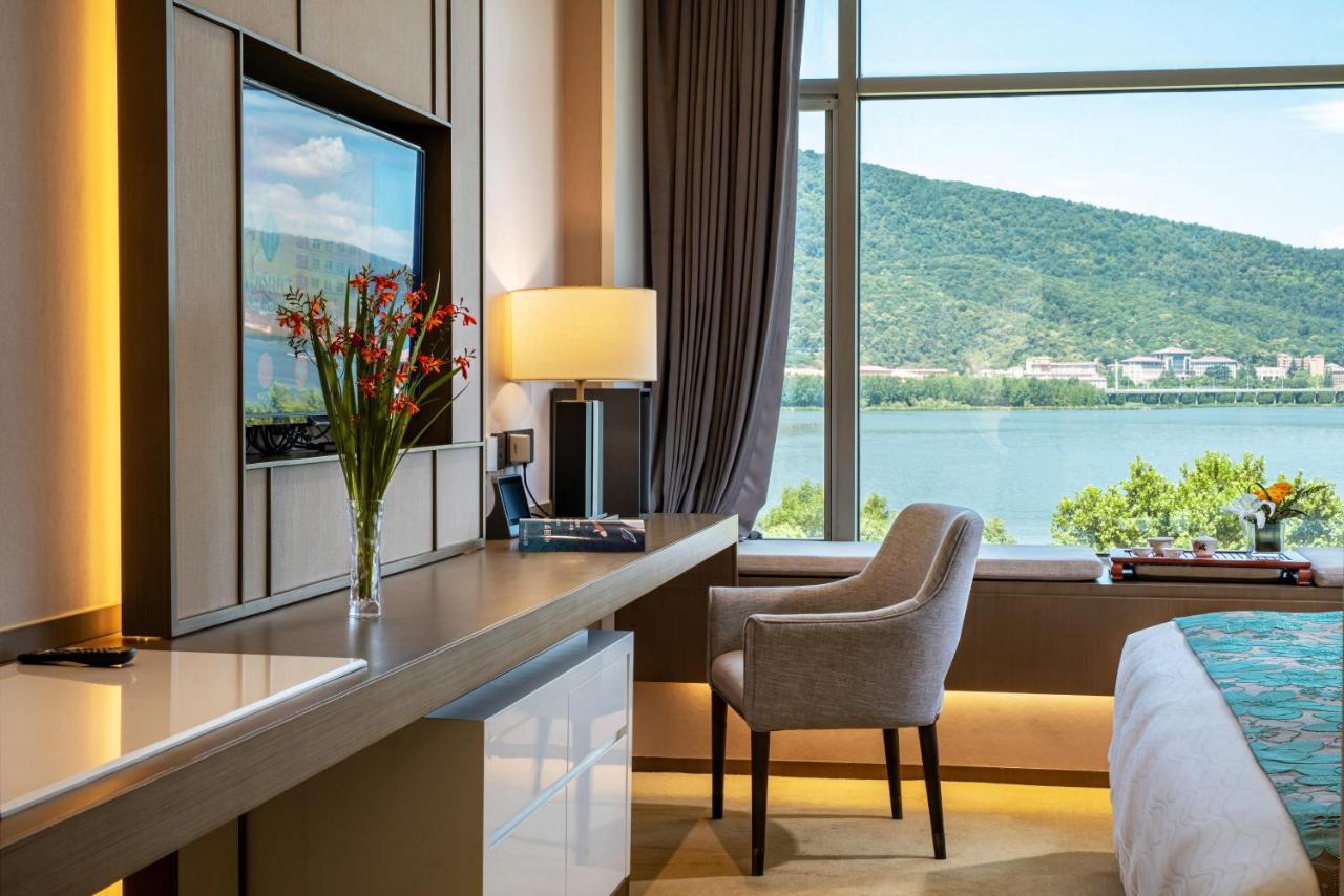 Weiselect Wanghu Hotel Kunming Exterior photo