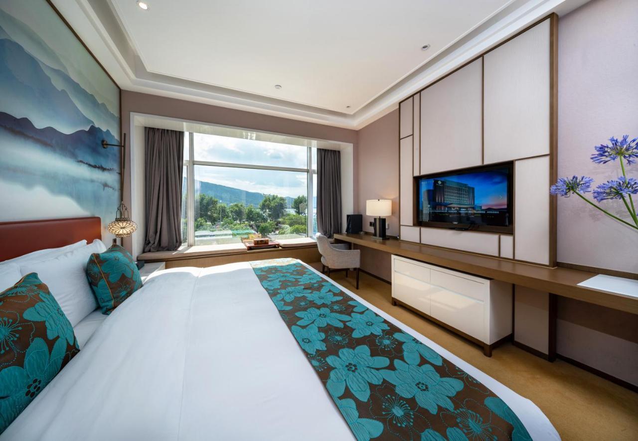 Weiselect Wanghu Hotel Kunming Exterior photo