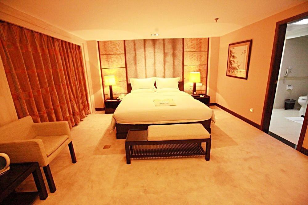 Weiselect Wanghu Hotel Kunming Exterior photo