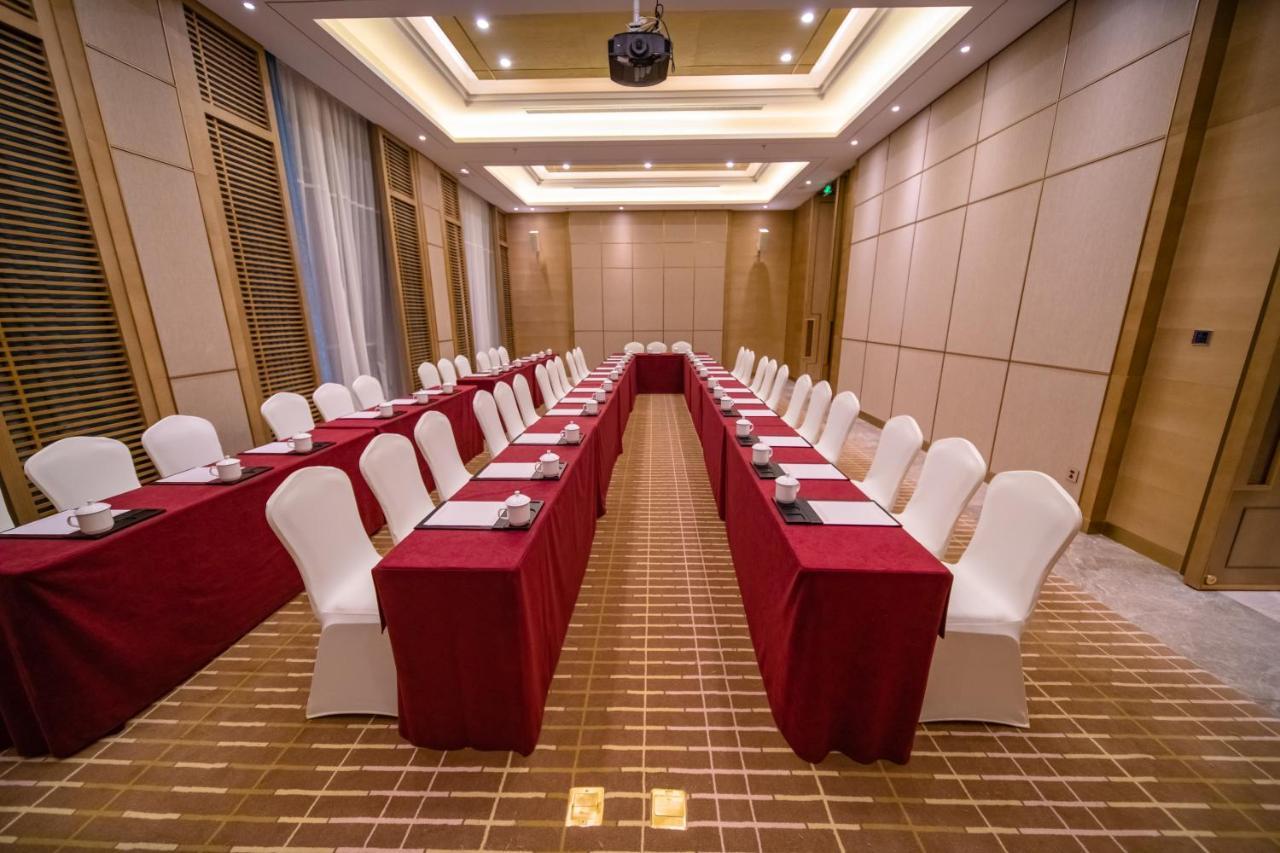 Weiselect Wanghu Hotel Kunming Exterior photo