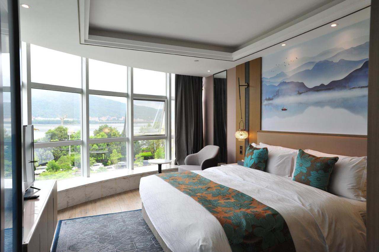 Weiselect Wanghu Hotel Kunming Exterior photo